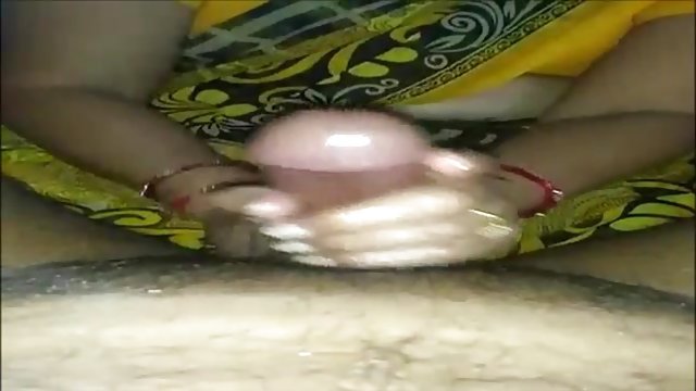 അശ്ലീലം ഓൺലൈനിൽ രജിസ്ട്രേഷൻ ഇല്ല ദേശി ബാബി നൽകുന്ന ഓയിൽ മസാജ് കോഴി