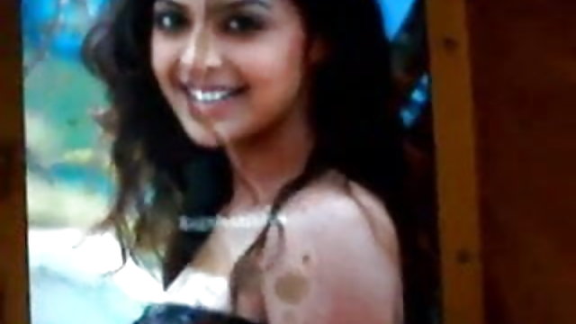 അശ്ലീലം ഓൺലൈനിൽ രജിസ്ട്രേഷൻ ഇല്ല ചെറിയ ഇംഗ്ലീഷ് വീഡിയോ - ഇന്ത്യൻ നടി കോഴി