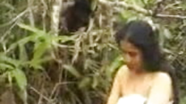 അശ്ലീലം ഓൺലൈനിൽ രജിസ്ട്രേഷൻ ഇല്ല ഇന്ത്യൻ അശ്ലീല സിനിമ താരം നമിത കപൂർ
