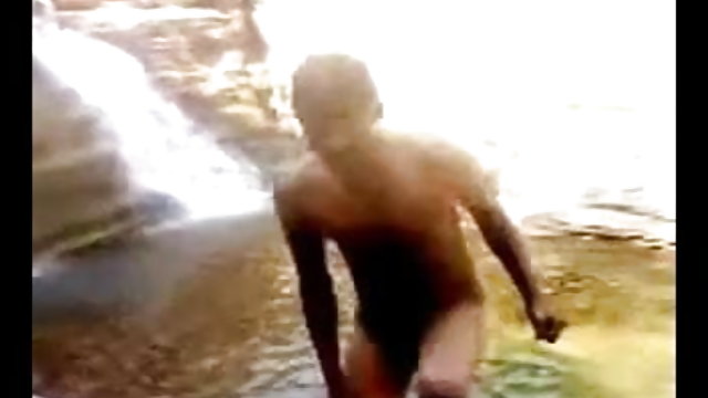 അശ്ലീലം ഓൺലൈനിൽ രജിസ്ട്രേഷൻ ഇല്ല ലജ്ജ അമ്മായി, അതേസമയം മറ്റ് സുഹൃത്ത്