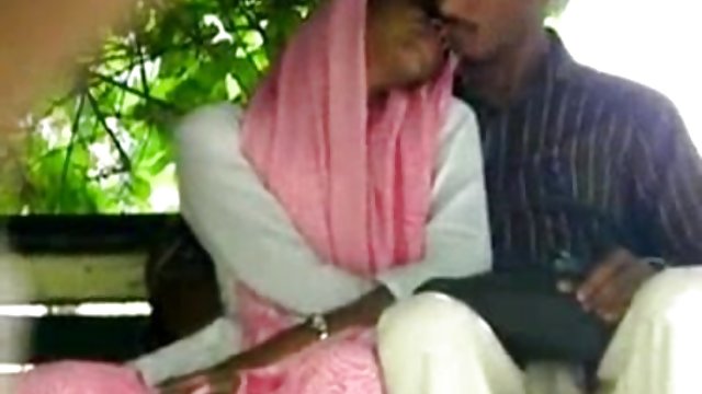 അശ്ലീലം ഓൺലൈനിൽ രജിസ്ട്രേഷൻ ഇല്ല ലവേഴ്സ് വീഡിയോകൾ,