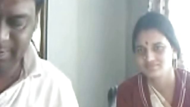 അശ്ലീലം ഓൺലൈനിൽ രജിസ്ട്രേഷൻ ഇല്ല തേൻ