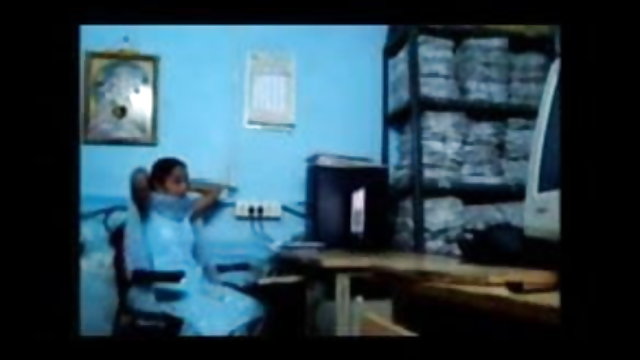 അശ്ലീലം ഓൺലൈനിൽ രജിസ്ട്രേഷൻ ഇല്ല ഇന്ത്യൻ സെക്സി '